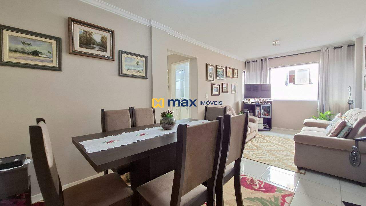 Apartamento à venda no Centro: Living integrado