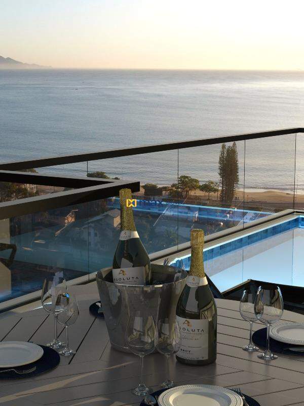 Apartamento à venda no Cabeçudas: Piscina