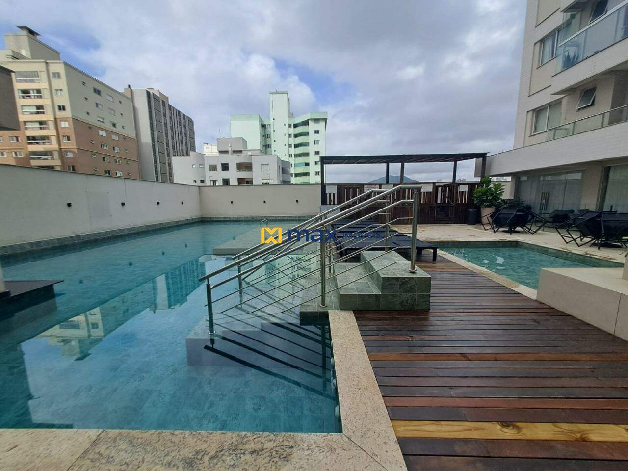 Apartamento para aluguel no Centro: Piscina