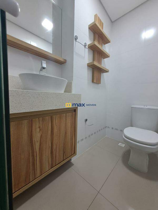 Apartamento para aluguel no Centro: Banheiro suite
