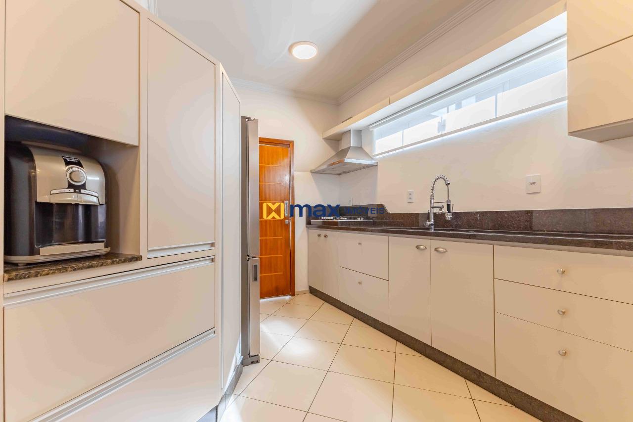 Casa para aluguel no Centro: 