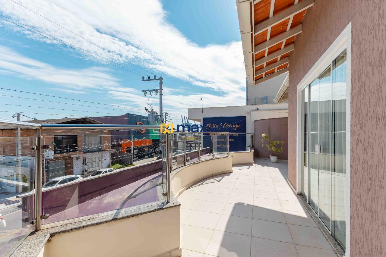 Casa para aluguel no Centro: Varanda