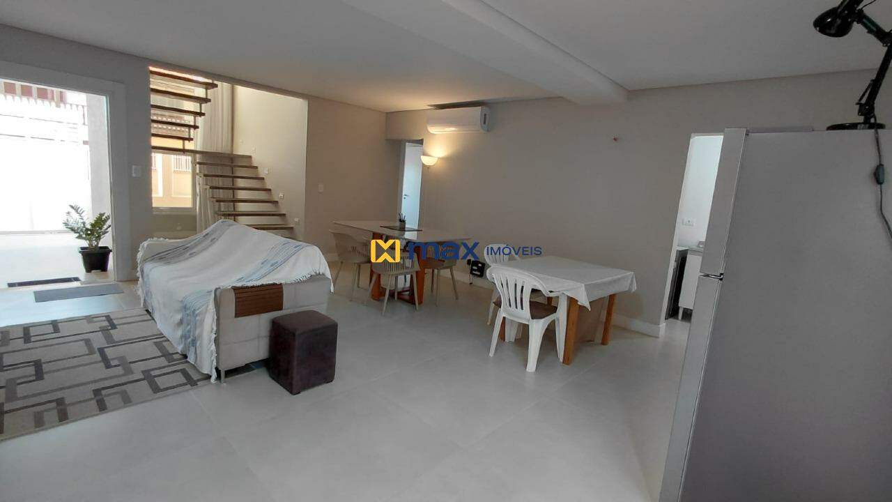 Casa à venda no Gravatá: LIVING INTEGRADO
