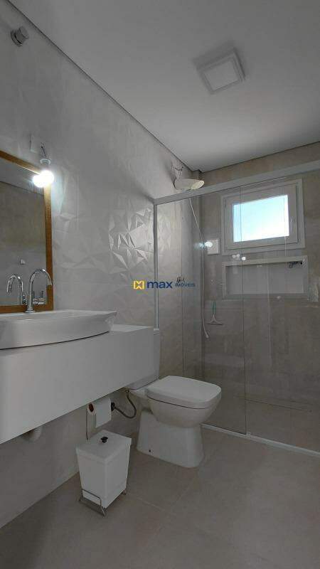 Casa à venda no Gravatá: BANHEIRO DA SUÍTE
