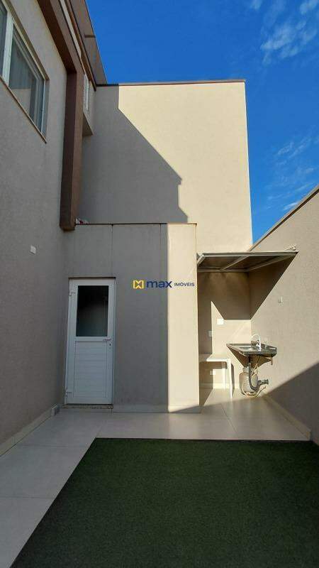 Casa à venda no Gravatá: AREA DE SERVIÇO EXTERNA