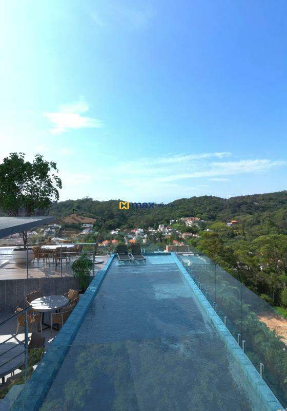 Apartamento à venda no Cabeçudas: Piscina