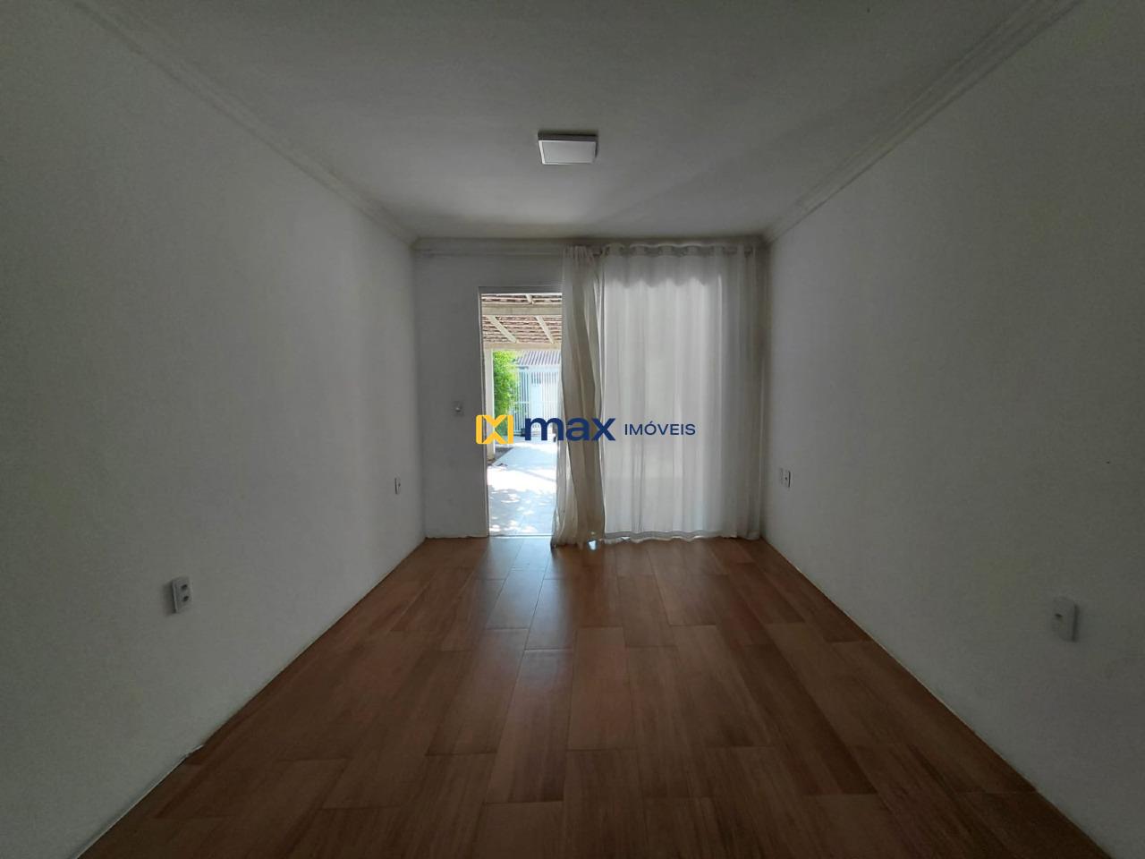 Casa para aluguel no Centro: Sala