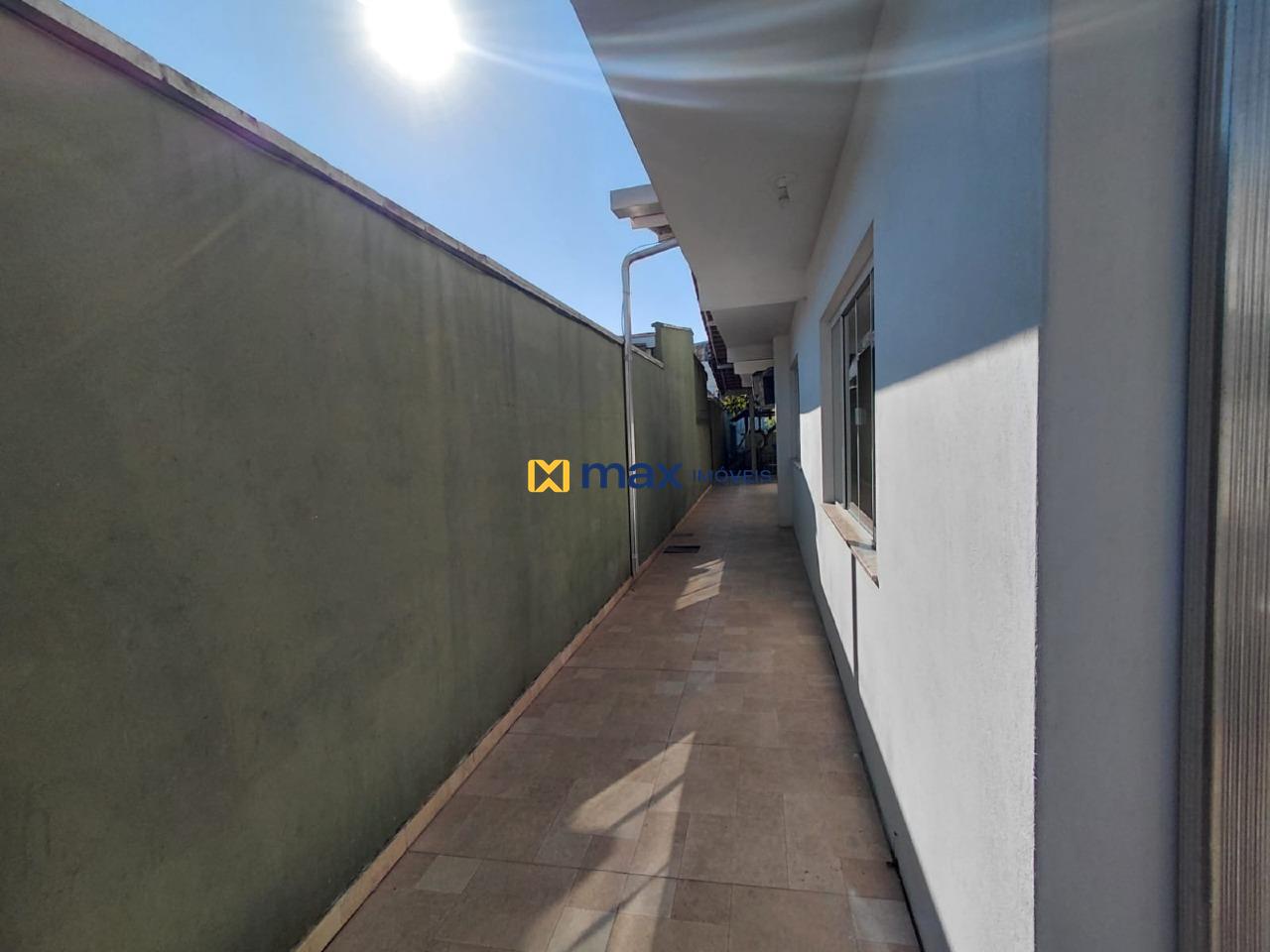 Casa para aluguel no Centro: Lateral