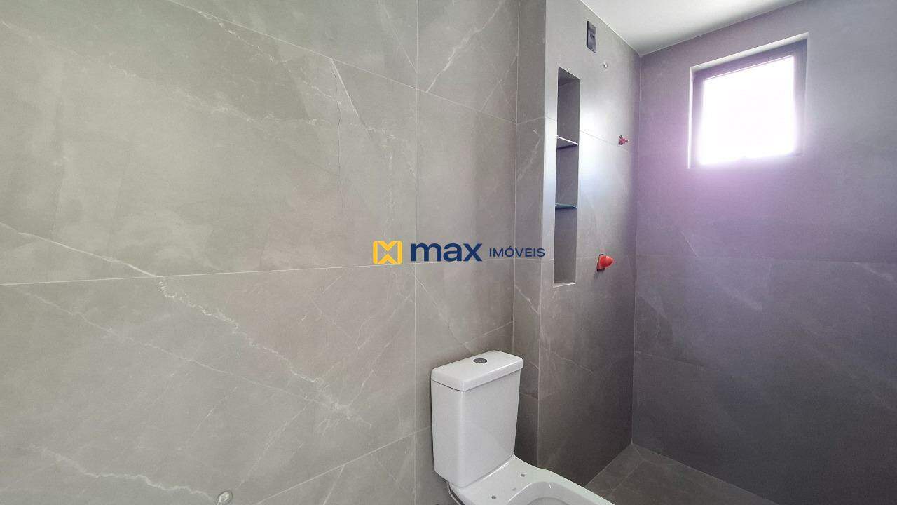 Apartamento à venda no Fazenda: Banheiro suíte