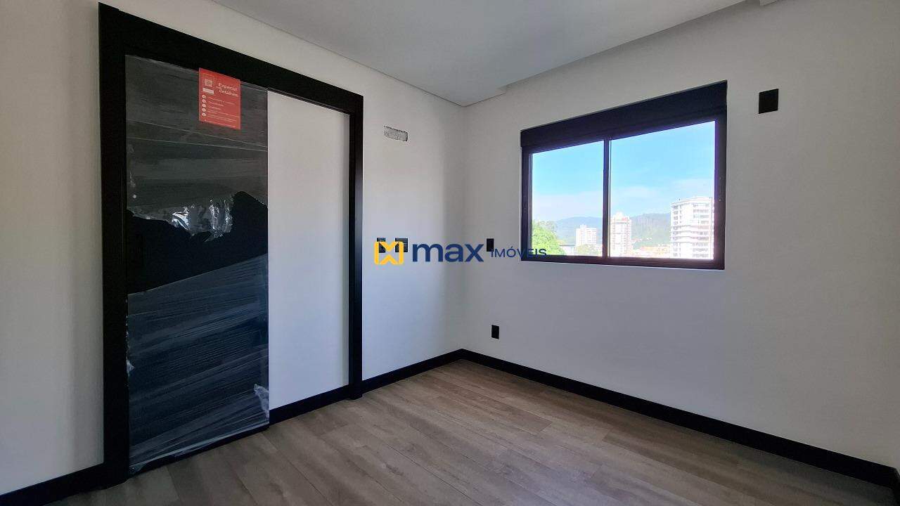Apartamento à venda no Fazenda: Demi-suíte