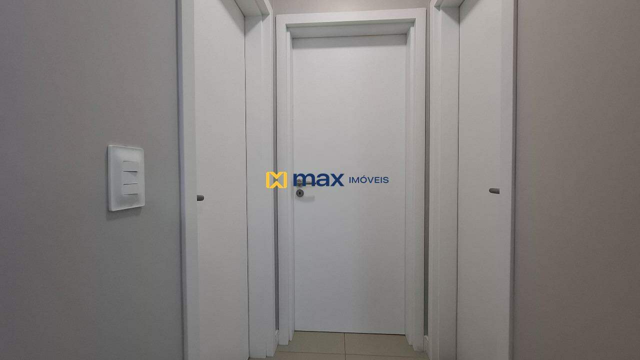 Apartamento à venda no São João: Corredor 