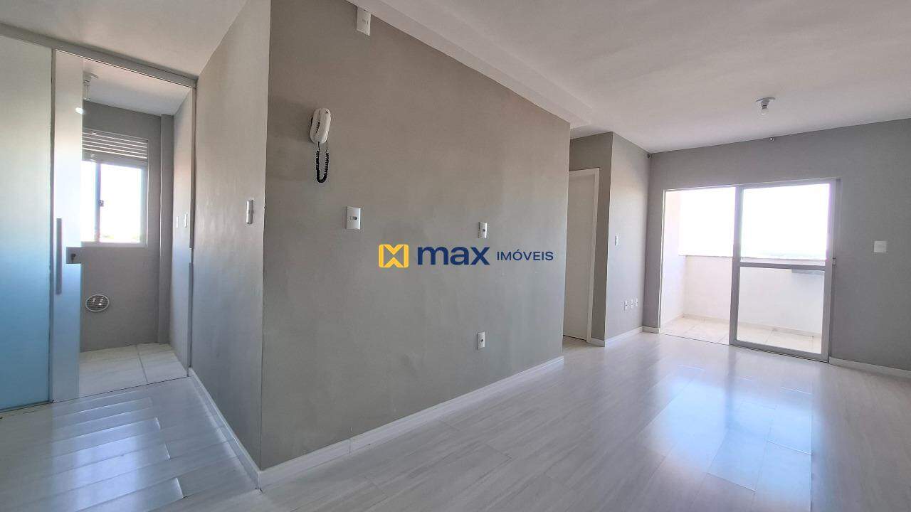 Apartamento à venda no Cordeiros: Living integrado