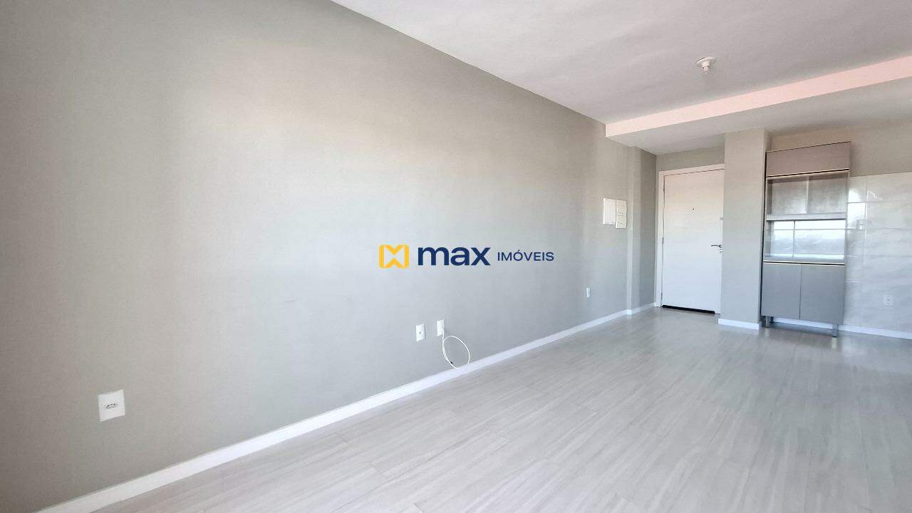Apartamento à venda no Cordeiros: Living integrado