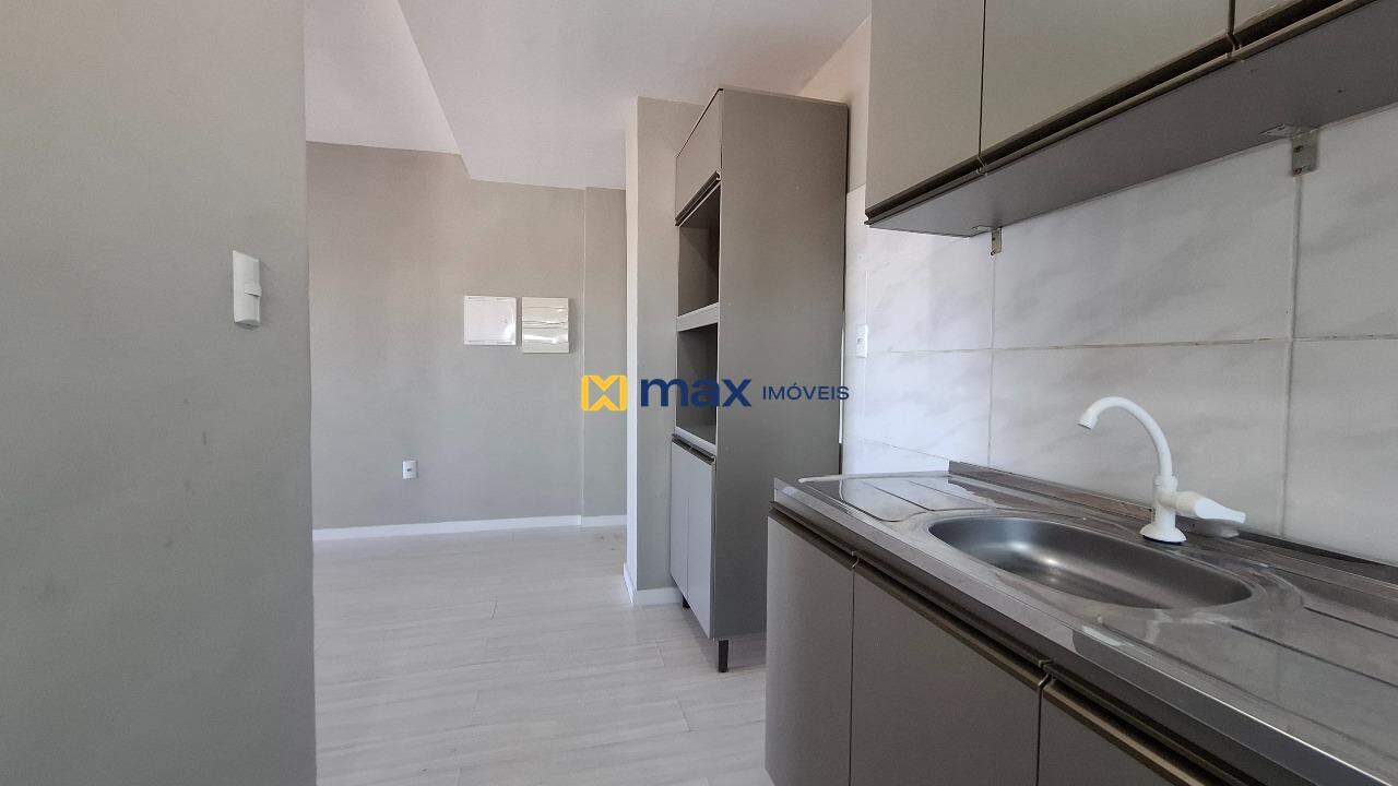 Apartamento à venda no Cordeiros: Cozinha