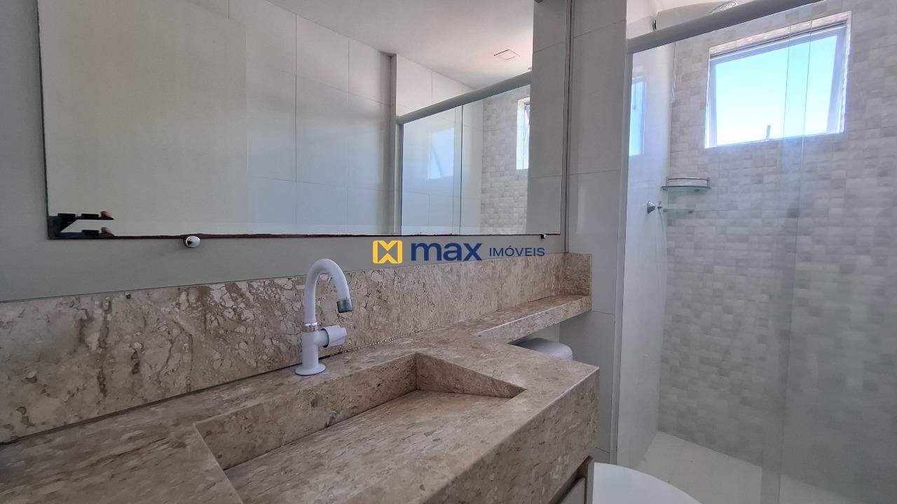 Apartamento à venda no Cordeiros: Banheiro social
