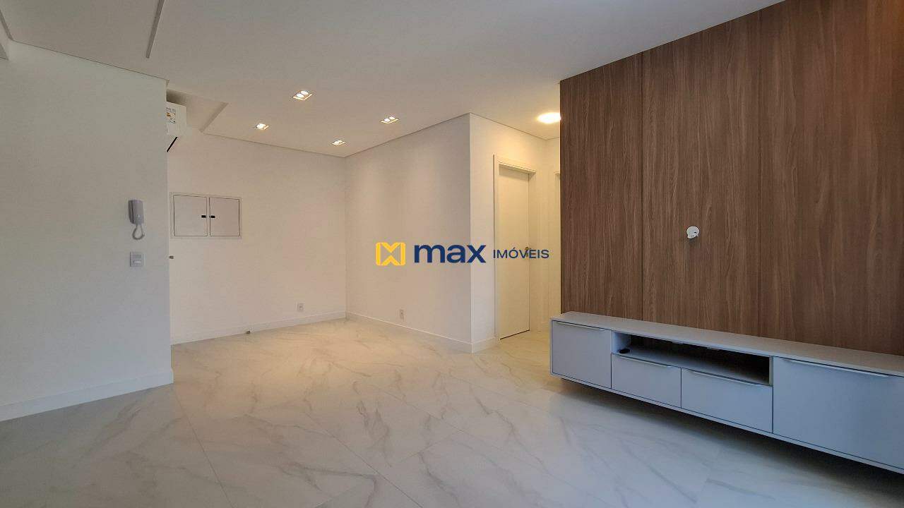 Apartamento à venda no Fazendinha: Living integrado