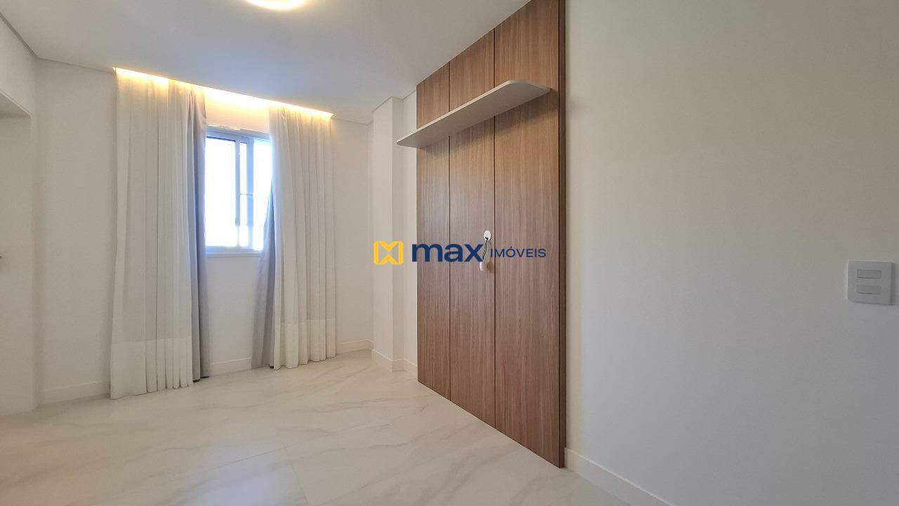 Apartamento à venda no Fazendinha: Suíte