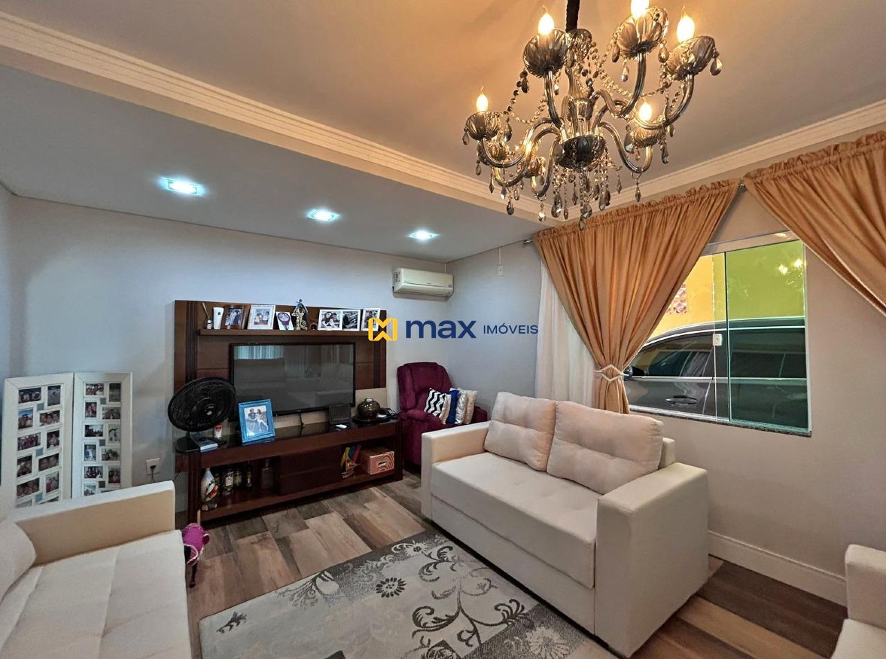 Casa à venda no São Domingos: Sala de Estar e TV