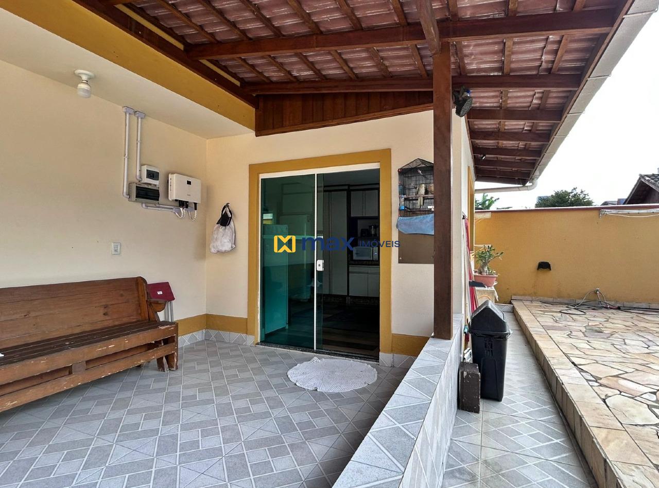 Casa à venda no São Domingos: Varanda