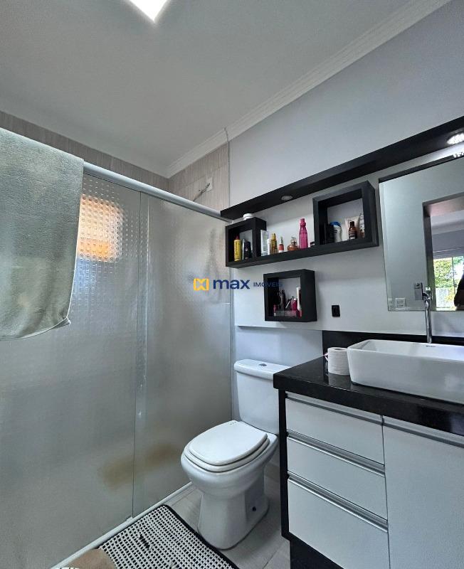 Casa à venda no São Domingos: Banheiro Suíte