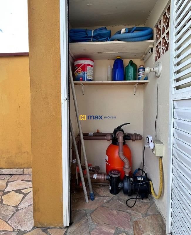 Casa à venda no São Domingos: Sala Máquinas