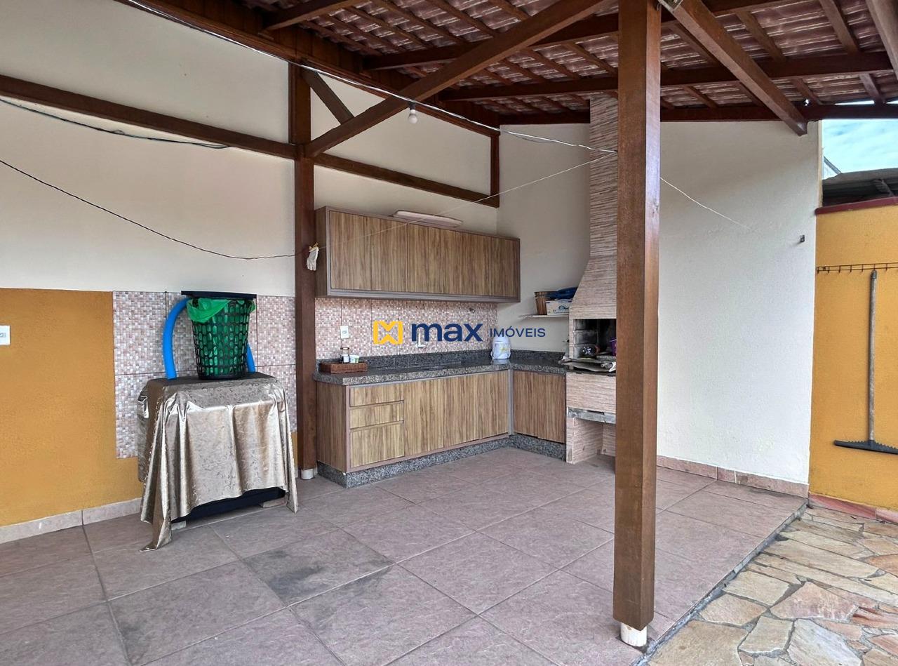 Casa à venda no São Domingos: Edícula