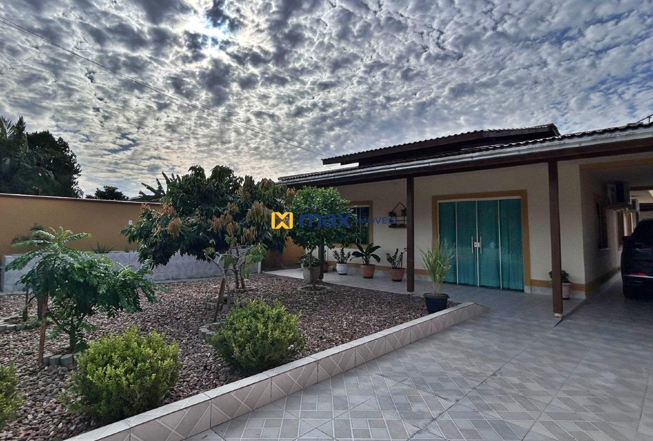 Casa à venda no São Domingos: 