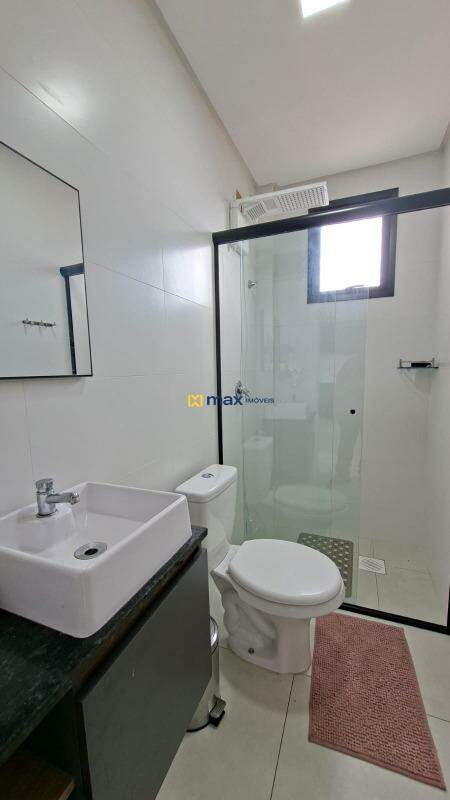 Apartamento para aluguel no São João: Banheiro social