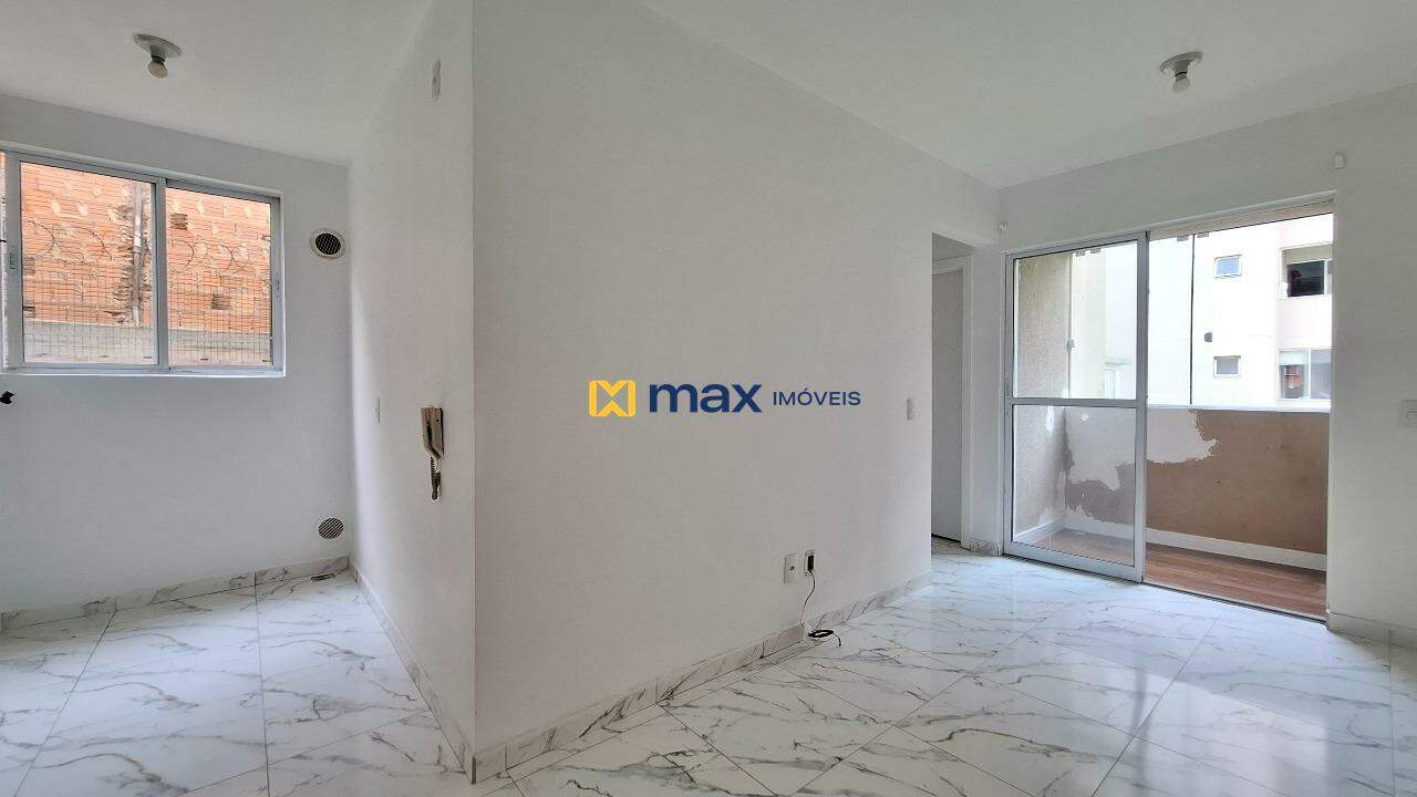 Apartamento para aluguel no Murta: Living integrado