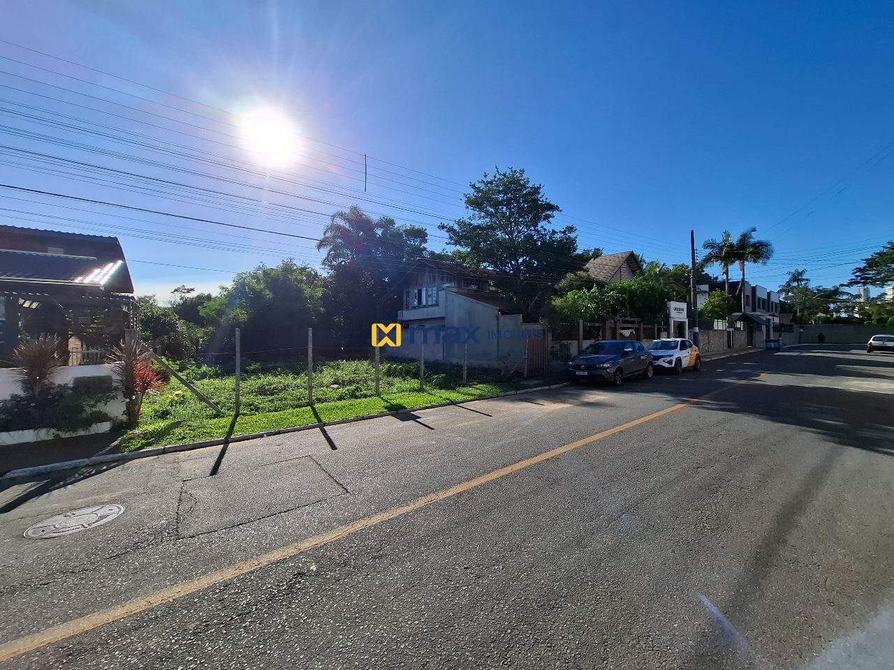 Terreno à venda no Jardim Iate Clube: