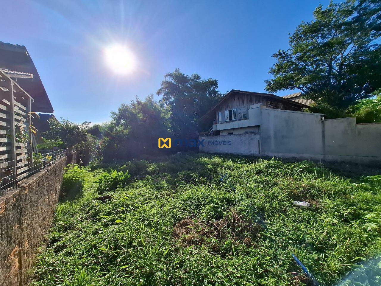Terreno à venda no Jardim Iate Clube: