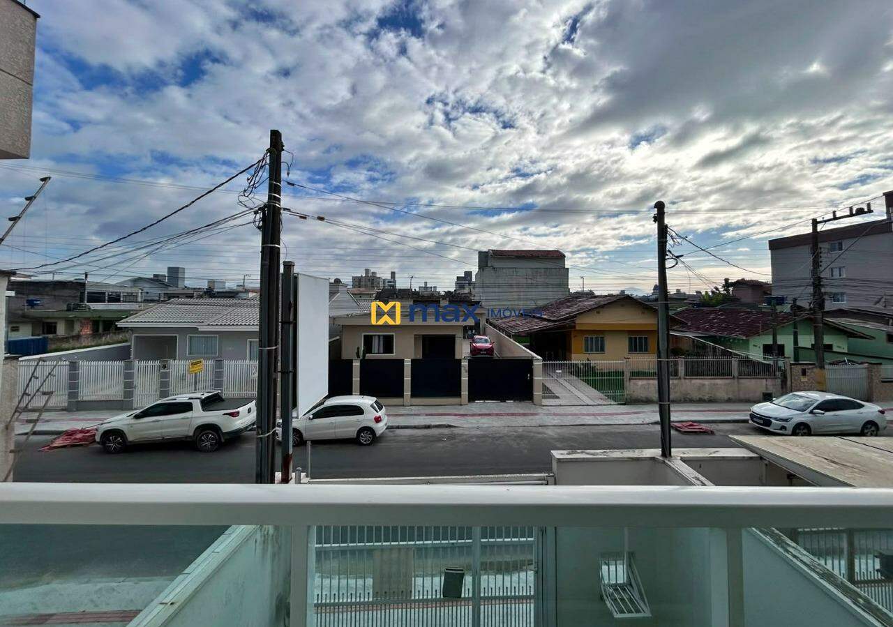 Casa à venda no Centro: Vista Sacada 