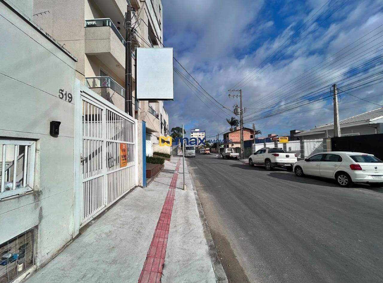 Casa à venda no Centro: Rua 