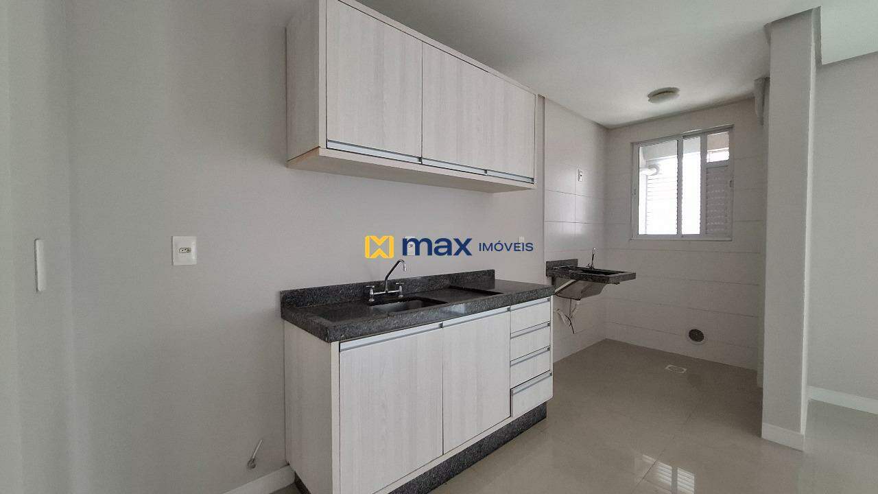 Apartamento para aluguel no São João: Cozinha/ Lavanderia
