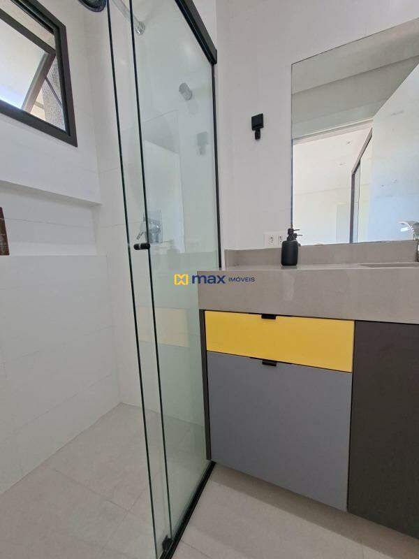 Apartamento para aluguel no Praia Brava: Banheiro da Suíte 1