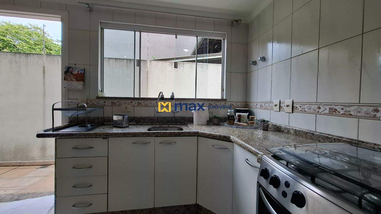 Casa à venda no Vila Operária: Cozinha