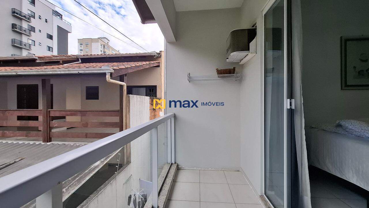 Casa à venda no Vila Operária: Sacada