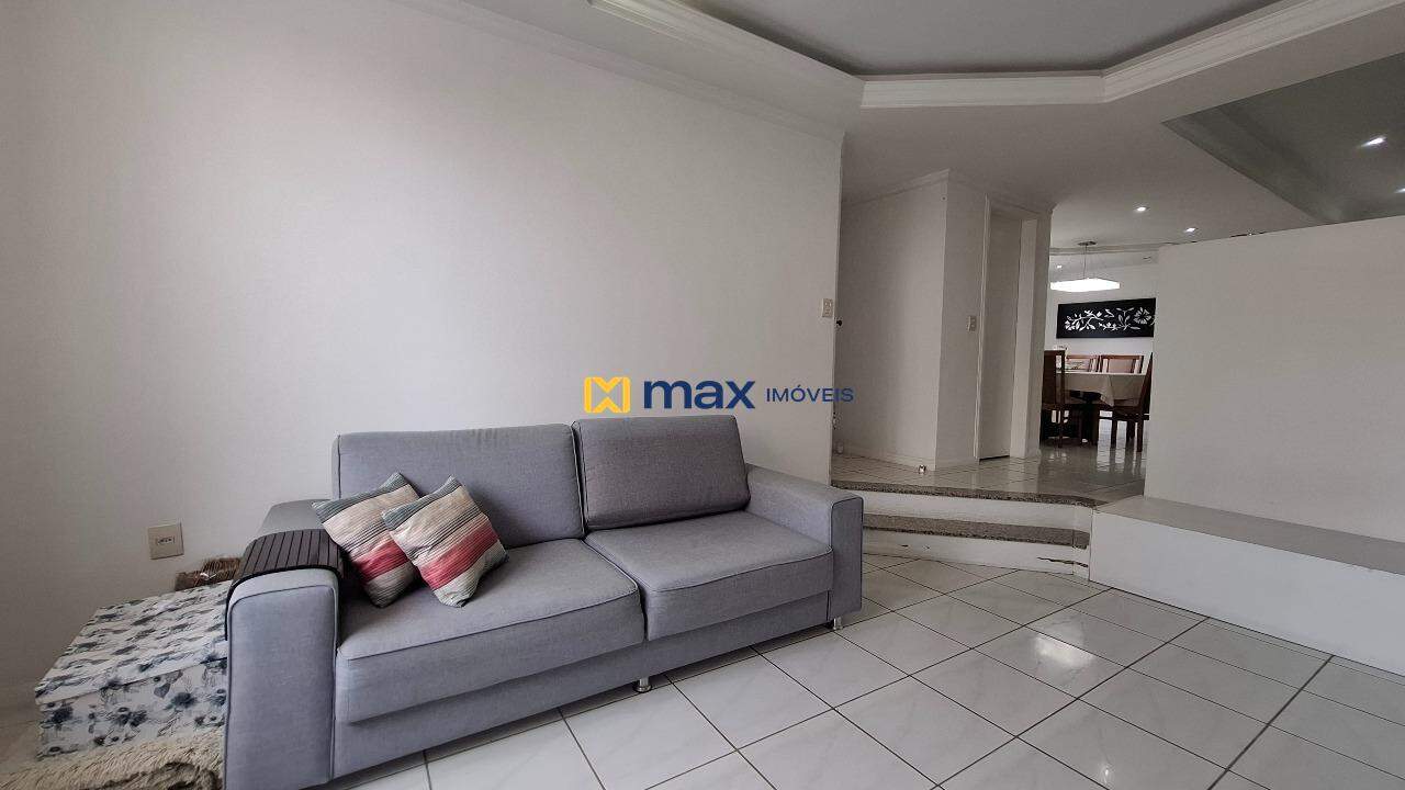 Casa à venda no Vila Operária: Sala de estar