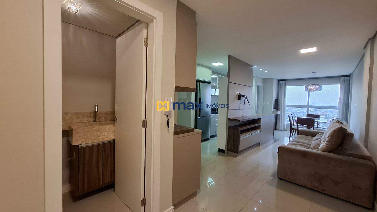 Apartamento para aluguel no São João: Hall de Entrada