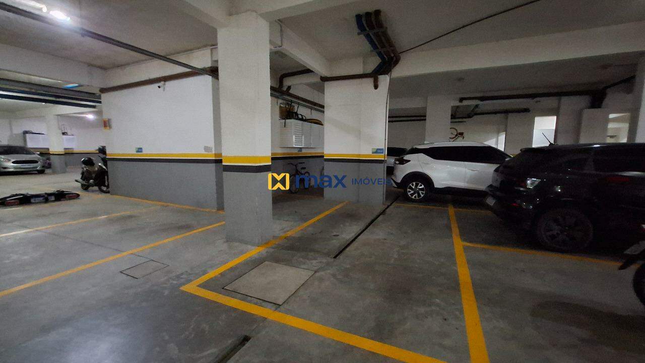 Apartamento para aluguel no São João: Garagem