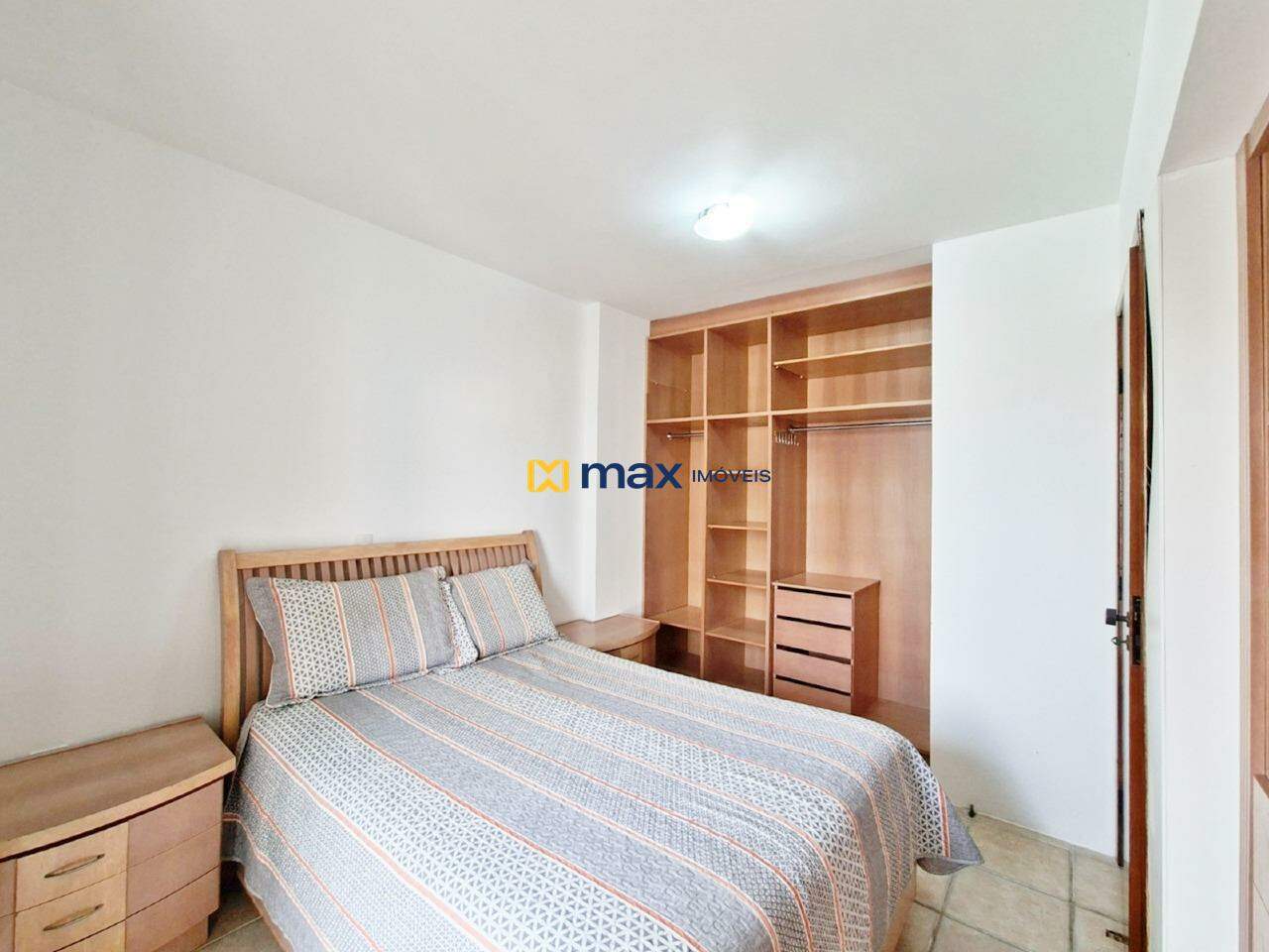 Apartamento para aluguel no Centro: Demi suíte 1