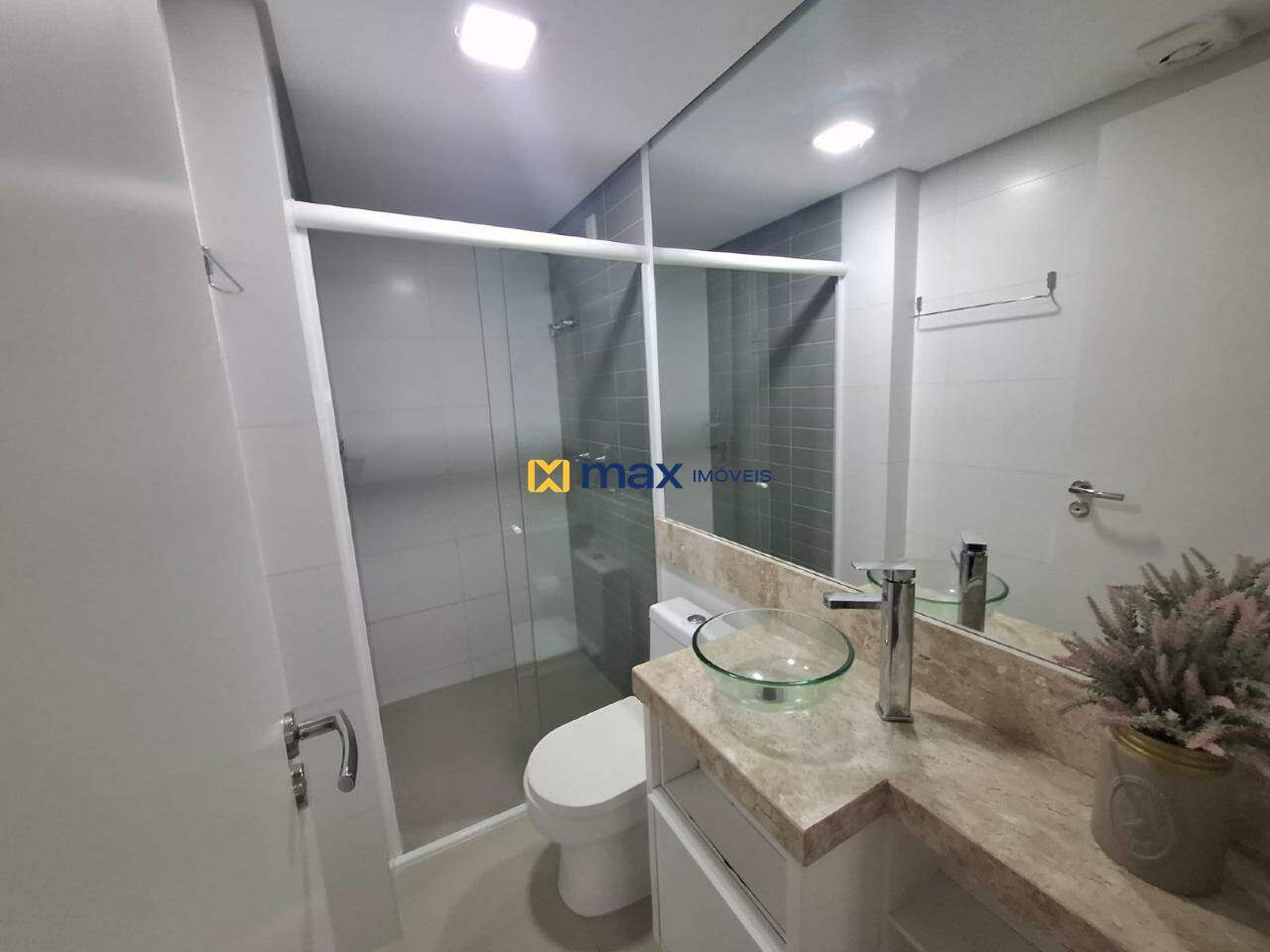 Apartamento para aluguel no Ressacada: Banheiro Social