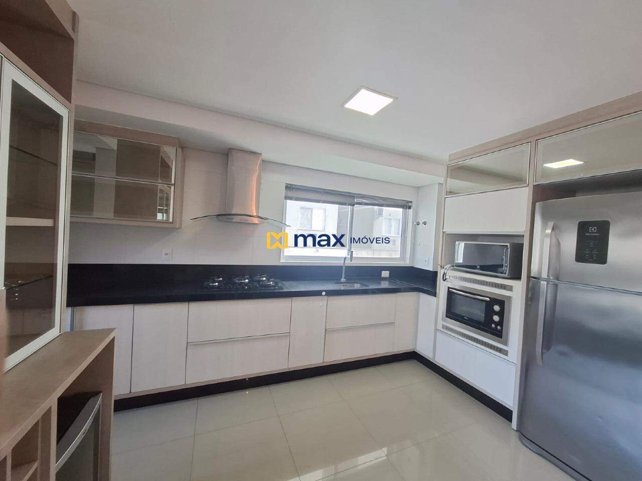 Apartamento para aluguel no Ressacada: Cozinha
