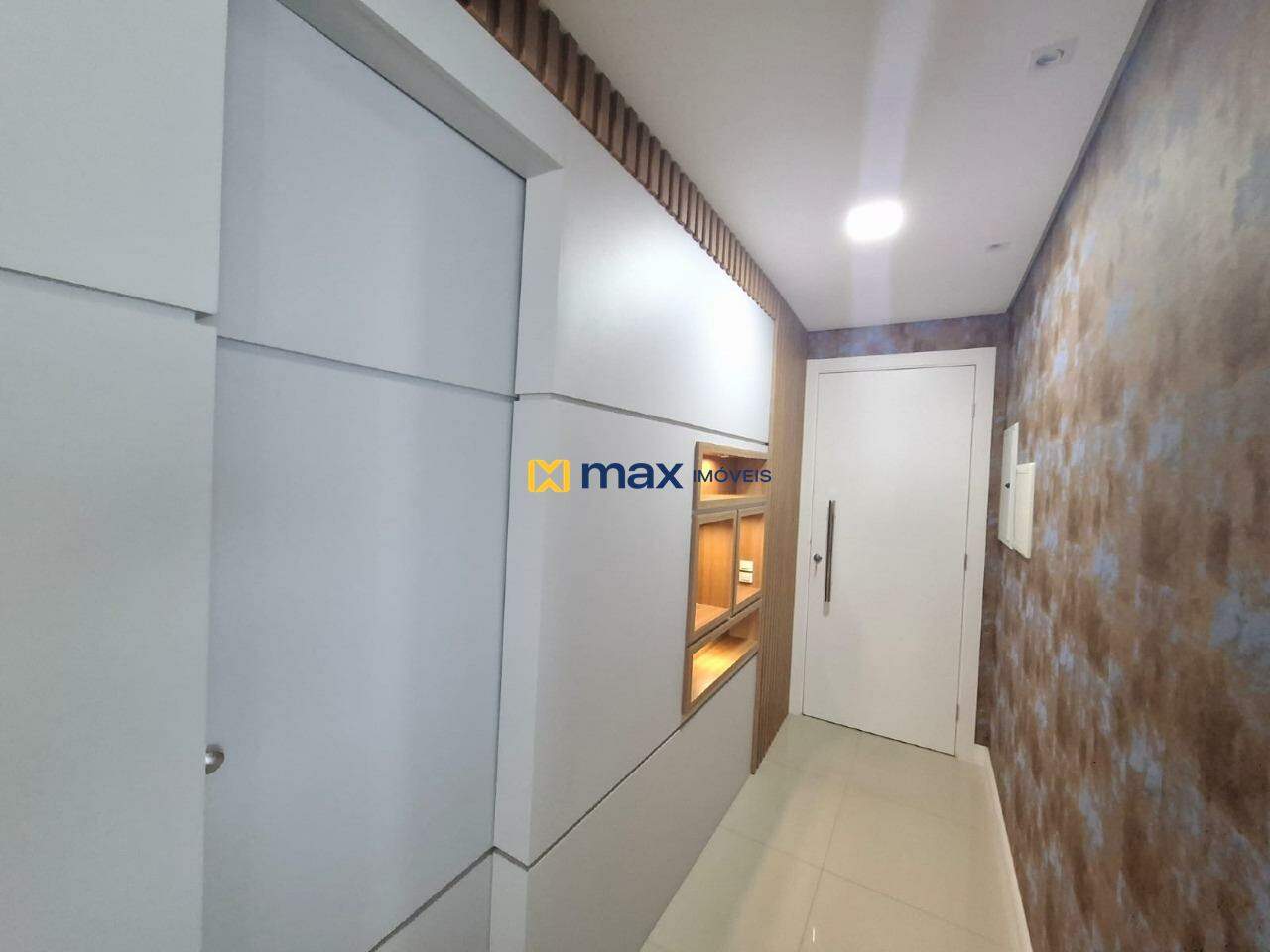 Apartamento para aluguel no Ressacada: Corredor