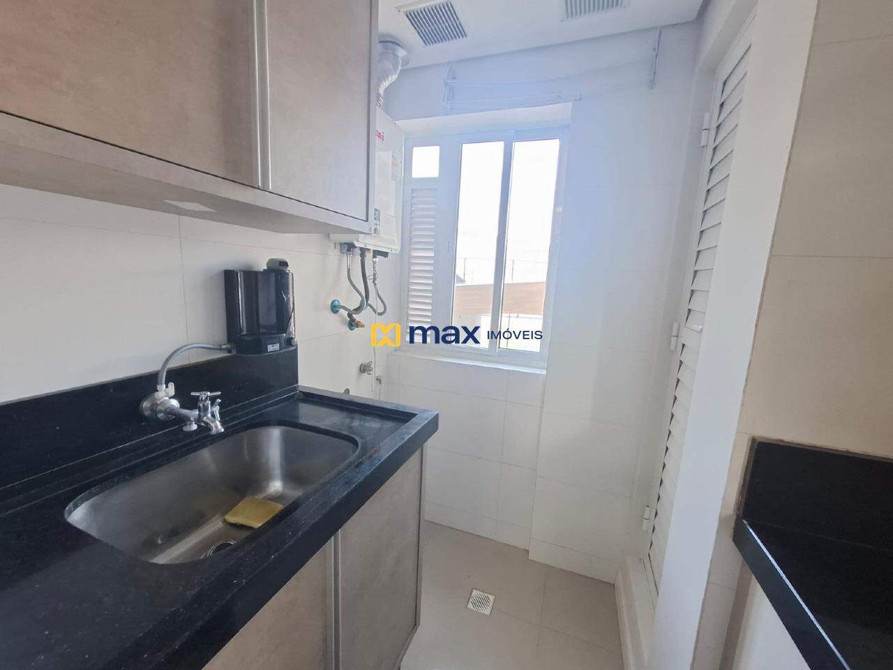 Apartamento para aluguel no Ressacada: Lavanderia