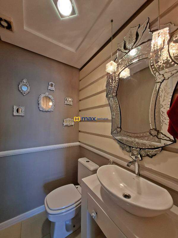 Apartamento à venda no Centro: lavabo