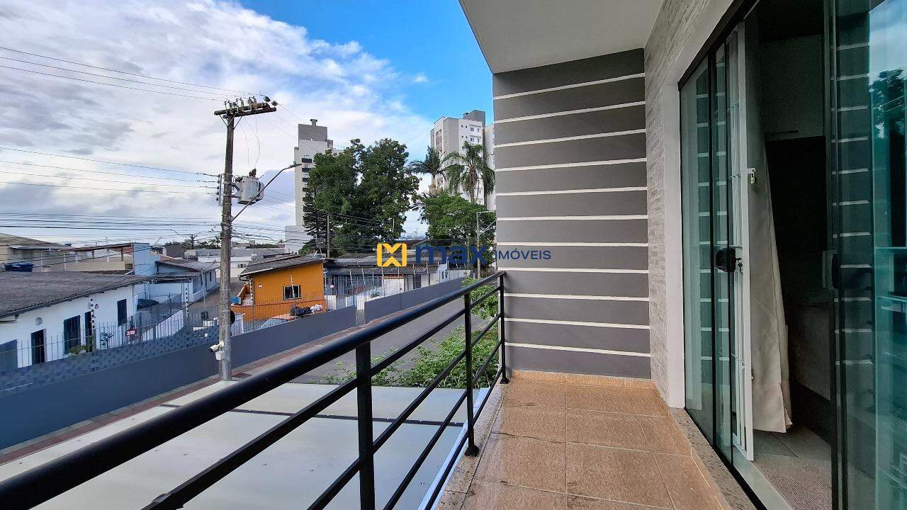Casa à venda no São João: Sacada