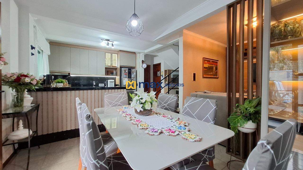 Casa à venda no São João: Living integrado