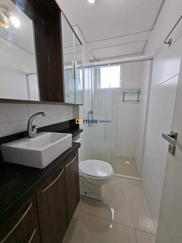 Apartamento para aluguel no Centro: Banheiro social