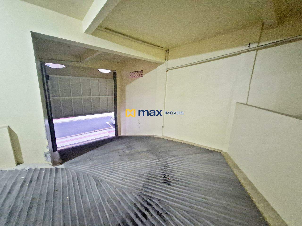 Apartamento para aluguel no Centro: Acesso Garagem